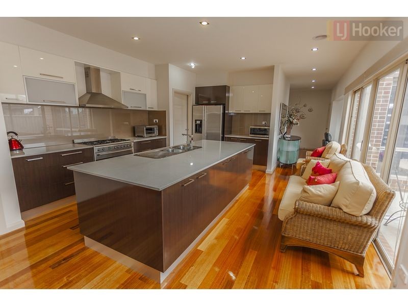 14 Taransay Way, Craigieburn VIC 3064