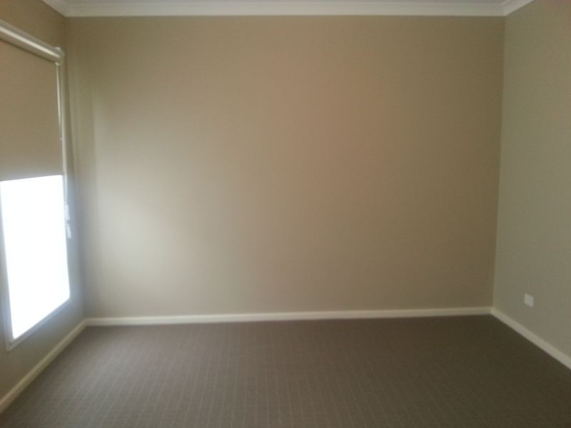 14 Woodford St, Craigieburn VIC 3064