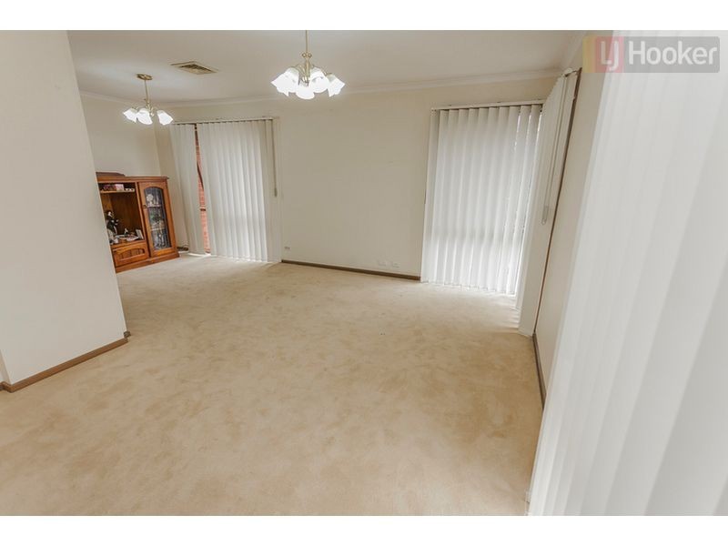 10 Crawley Court, Craigieburn VIC 3064