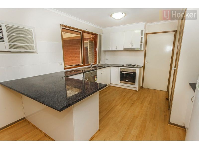 10 Crawley Court, Craigieburn VIC 3064