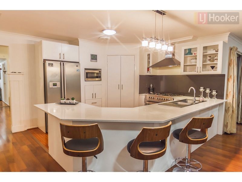 6 Volantis Crescent, Roxburgh Park VIC 3064