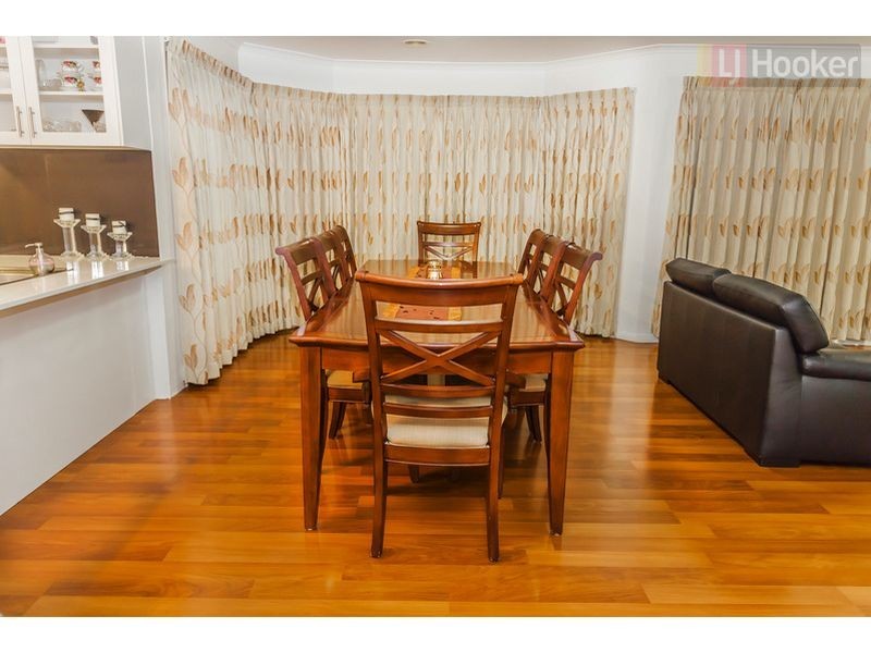 6 Volantis Crescent, Roxburgh Park VIC 3064