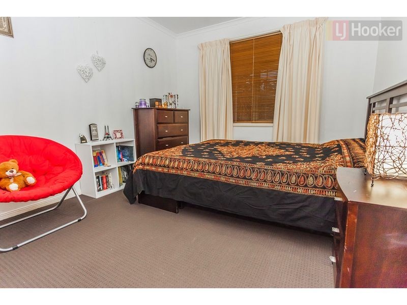 6 Volantis Crescent, Roxburgh Park VIC 3064