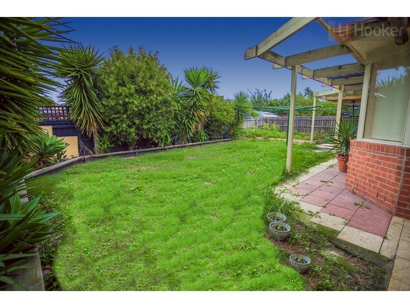 6 Volantis Crescent, Roxburgh Park VIC 3064