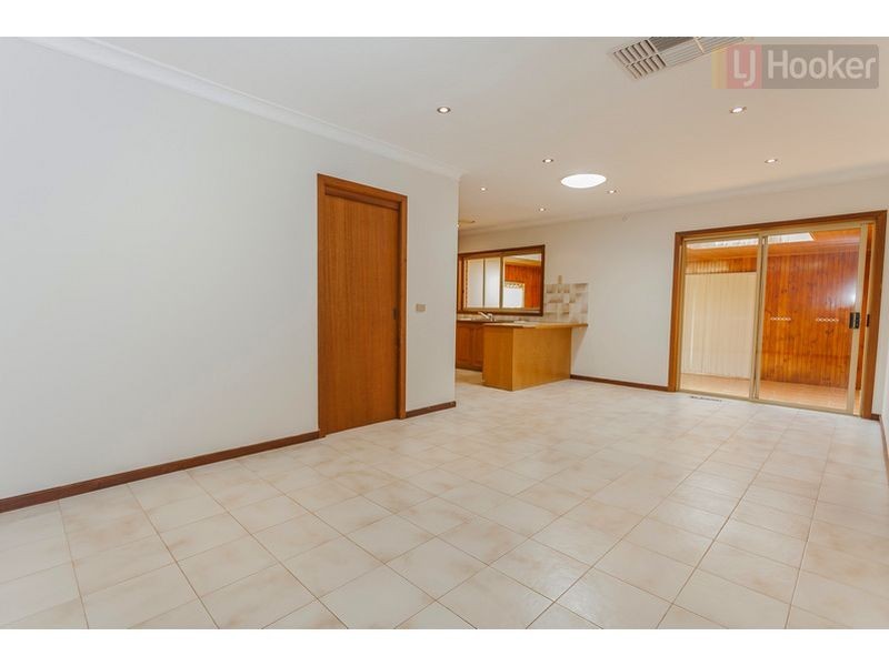 2 Tindale Court, Attwood VIC 3049