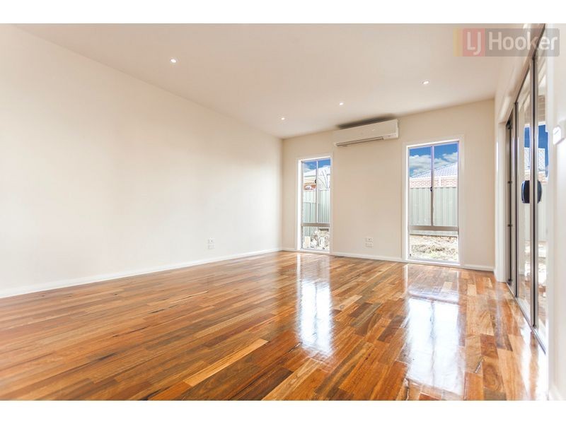 8 Marathon Blvd, Craigieburn VIC 3064