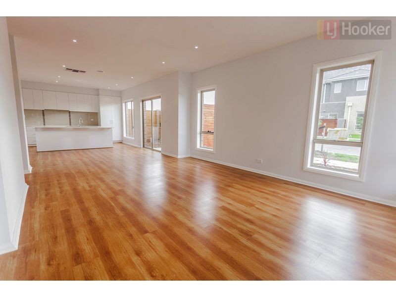 7 Dashing Rd, Craigieburn VIC 3064