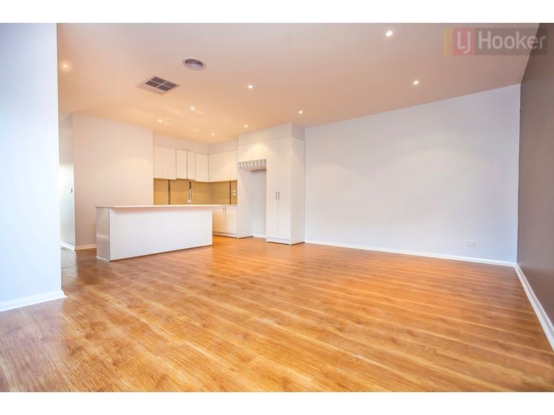 2 Doughty Rd, Craigieburn VIC 3064