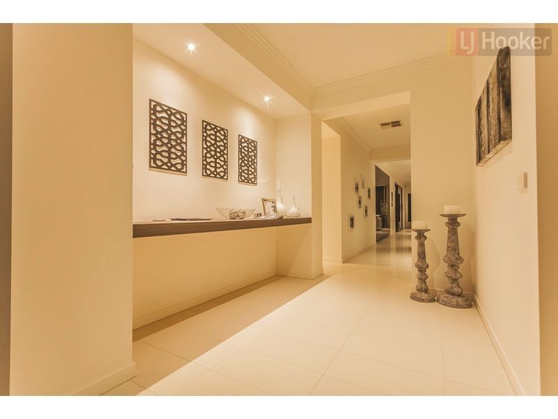 15 Cavalier Dr, Craigieburn VIC 3064