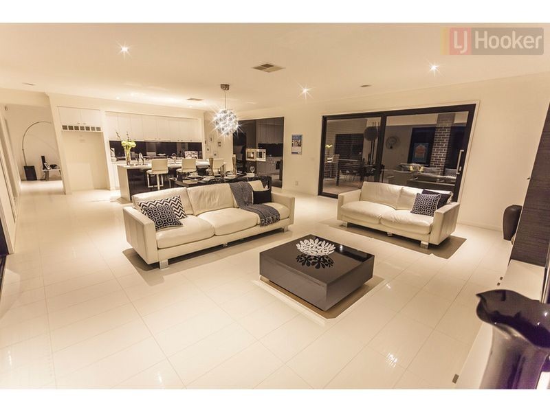 15 Cavalier Dr, Craigieburn VIC 3064