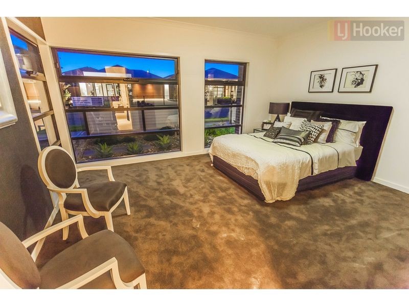 15 Cavalier Dr, Craigieburn VIC 3064