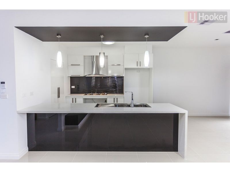 14 Gift Rd, Craigieburn VIC 3064