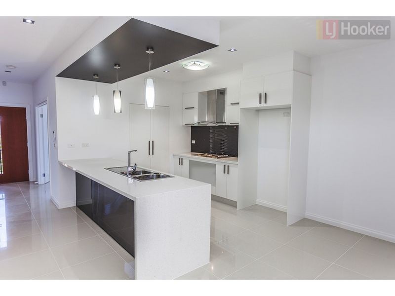 14 Gift Rd, Craigieburn VIC 3064