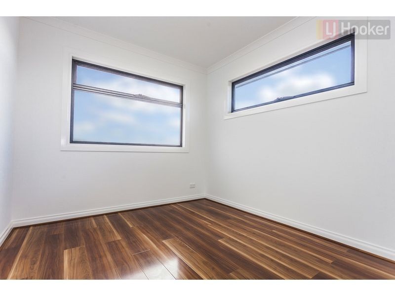 14 Gift Rd, Craigieburn VIC 3064