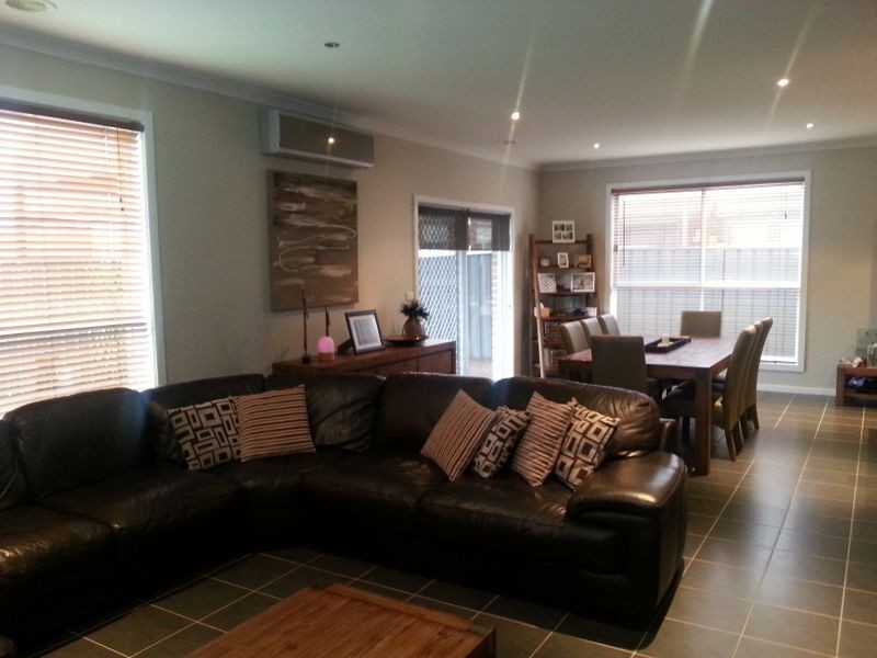 42 Mareeba Way, Craigieburn VIC 3064