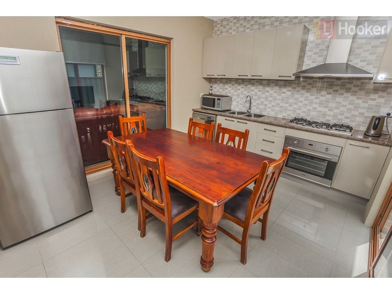 26 Biltmore Crescent, Roxburgh Park VIC 3064