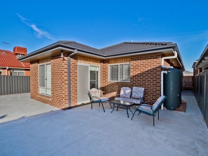 10 Gippsland Way, Craigieburn VIC 3064