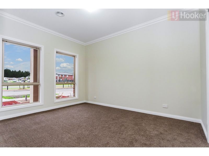 39 Evergreen Crescent, Craigieburn VIC 3064