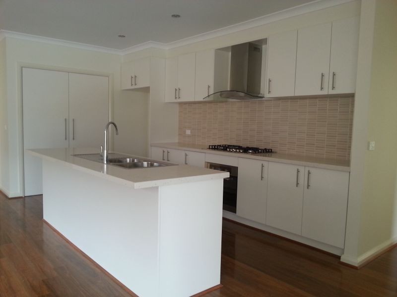 23 Gateshead Place, Craigieburn VIC 3064