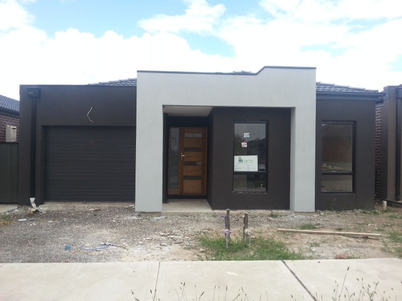 11 Moor Park Drive, Craigieburn VIC 3064