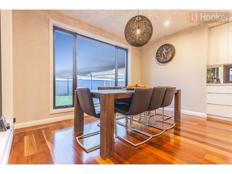 14 Allerton Way, Roxburgh Park VIC 3064
