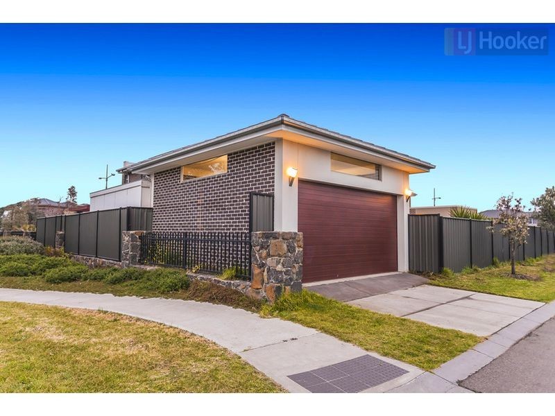 6 Mallard Cct, Craigieburn VIC 3064