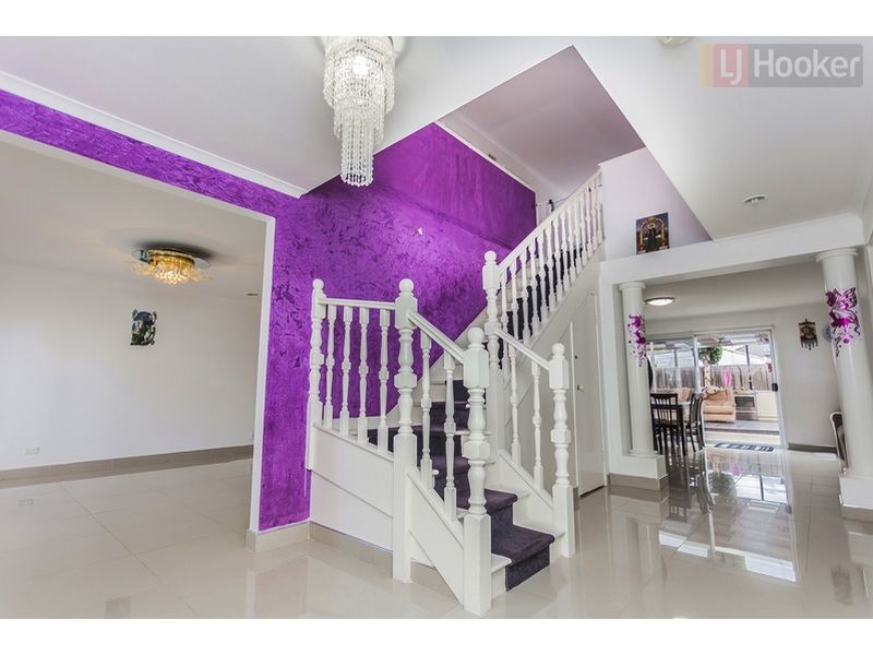 107 Donald Cameron Drive, Roxburgh Park VIC 3064