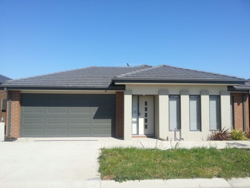 13 Thoresby Circuit, Craigieburn VIC 3064
