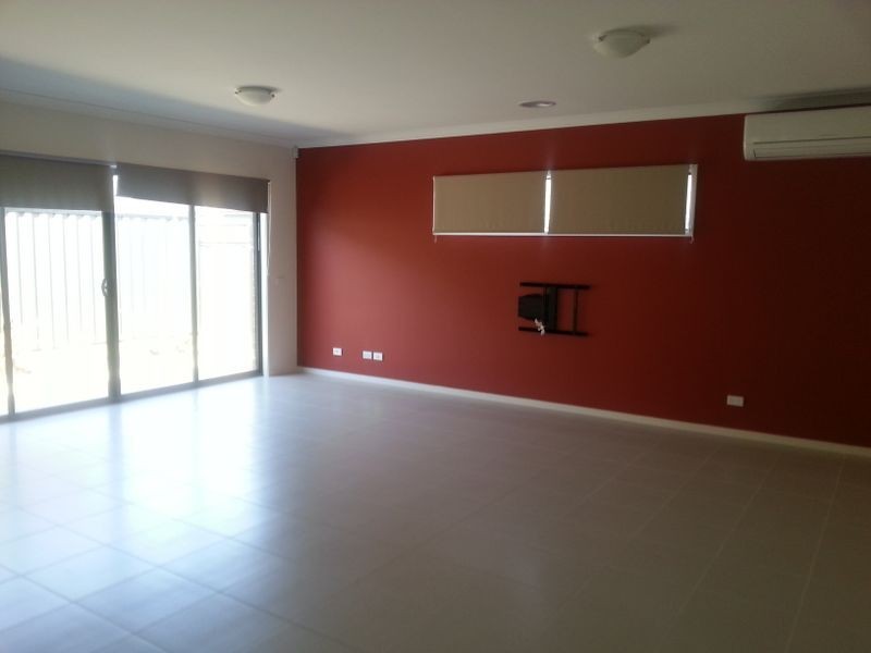 13 Thoresby Circuit, Craigieburn VIC 3064