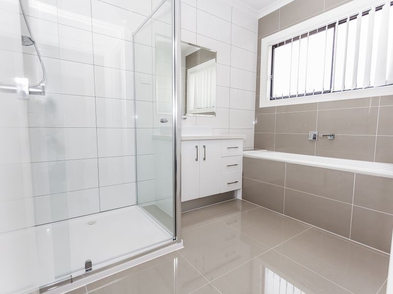 9 Massei Close, Roxburgh Park VIC 3064