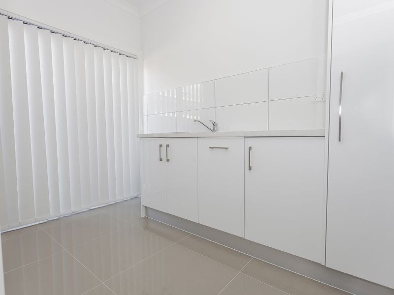 9 Massei Close, Roxburgh Park VIC 3064