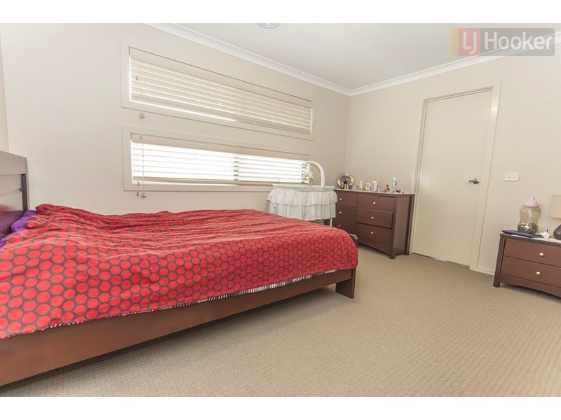 59 Clarendon Avenue, Craigieburn VIC 3064