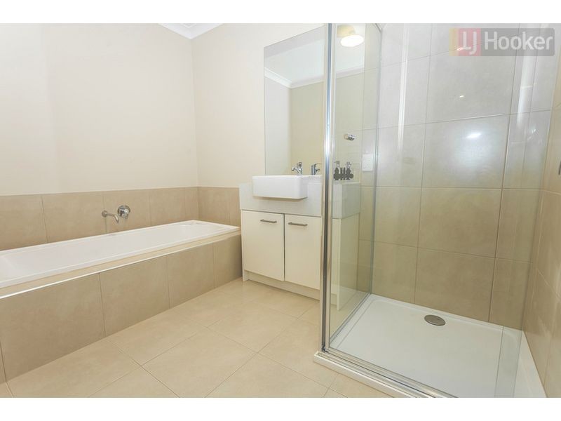 59 Clarendon Avenue, Craigieburn VIC 3064