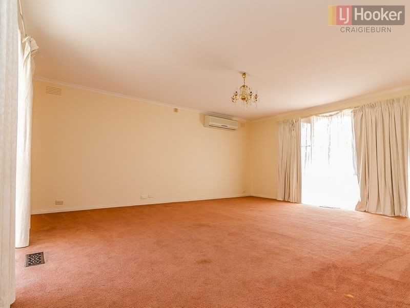 19 Lee St, Craigieburn VIC 3064