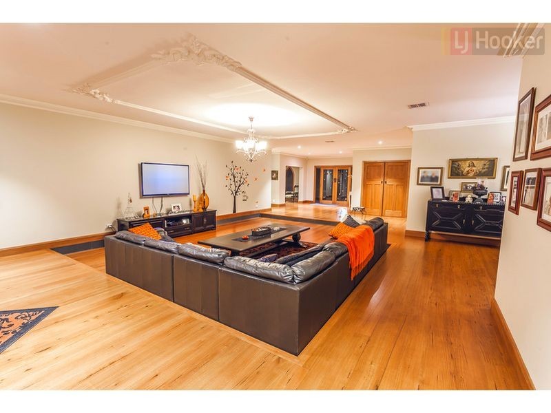 81 Parkside Rise, Craigieburn VIC 3064