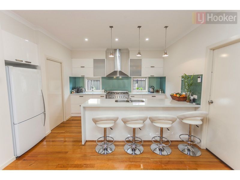 41 Mallard Cct, Craigieburn VIC 3064