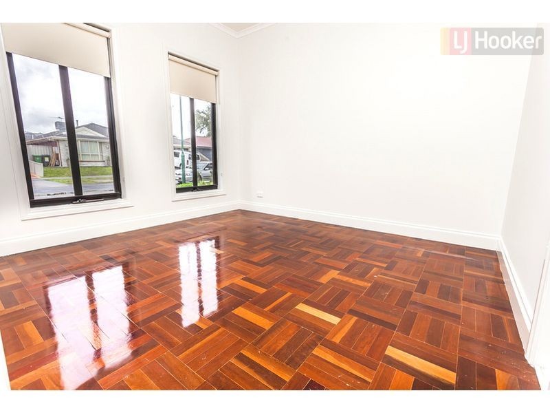 42 Exmouth Rd, Craigieburn VIC 3064