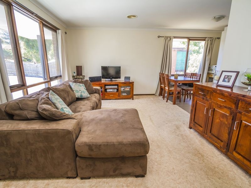 23 Clovelly Drive, Craigieburn VIC 3064