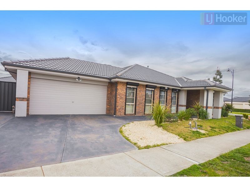 2 Wattletree Street, Craigieburn VIC 3064
