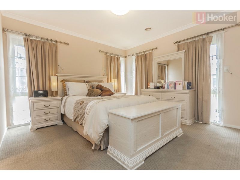 2 Wattletree Street, Craigieburn VIC 3064