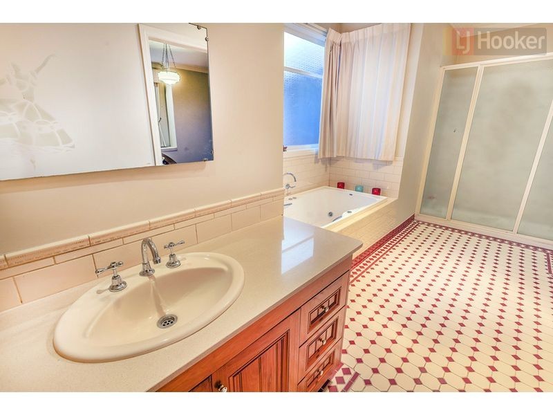 71 Parkside Rise, Craigieburn VIC 3064