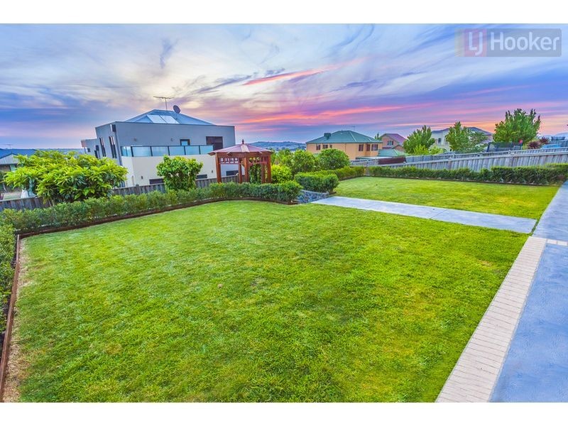 71 Parkside Rise, Craigieburn VIC 3064