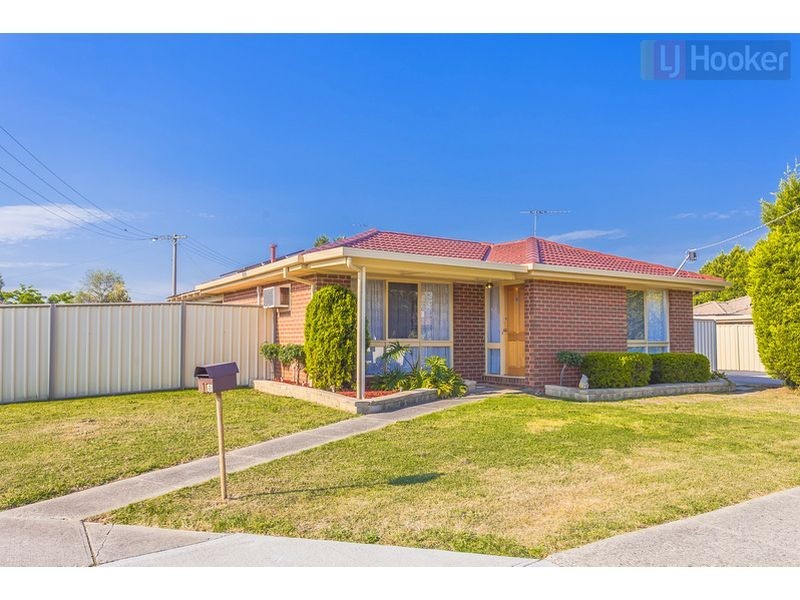 11 Abercarn Avenue, Craigieburn VIC 3064