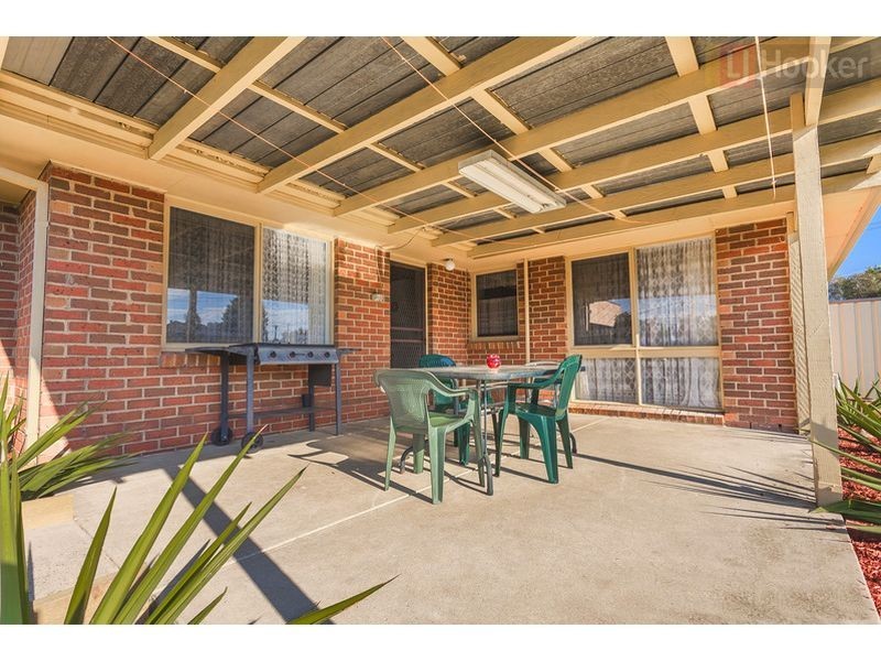 11 Abercarn Avenue, Craigieburn VIC 3064