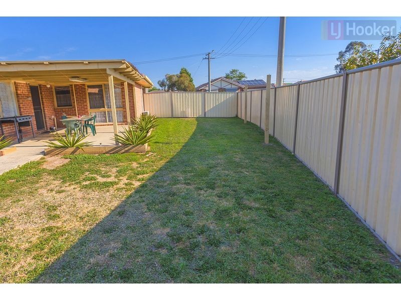 11 Abercarn Avenue, Craigieburn VIC 3064