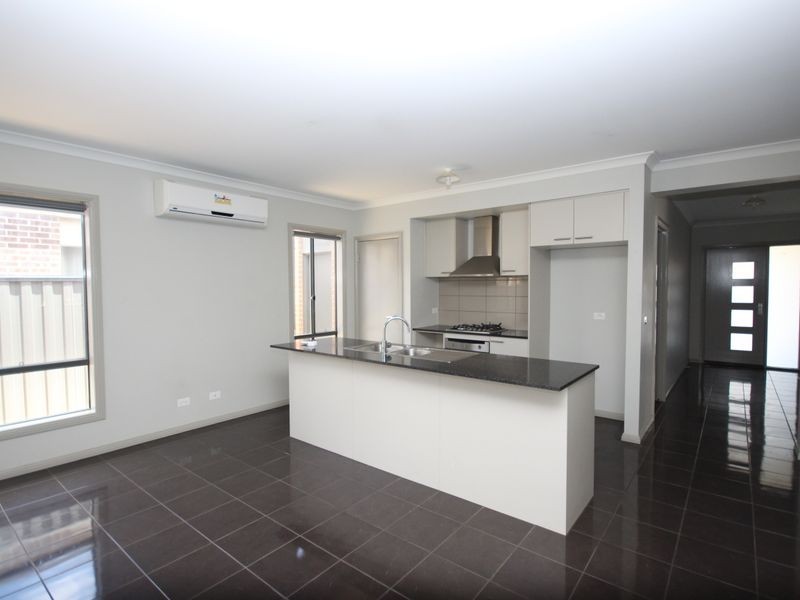 38 Domain Way, Craigieburn VIC 3064