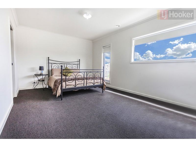 1 Grattan Cove, Craigieburn VIC 3064