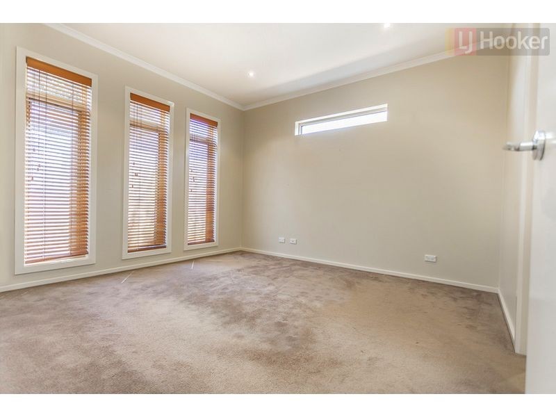 4 Studley Park Way, Craigieburn VIC 3064