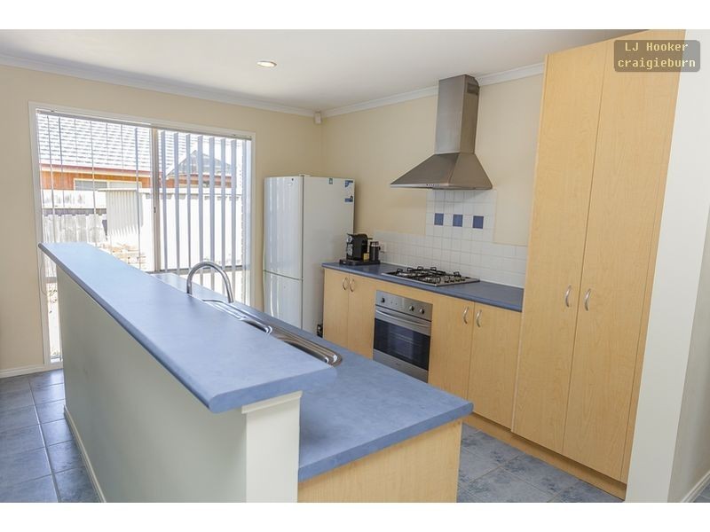 6 Crouch Court, Roxburgh Park VIC 3064