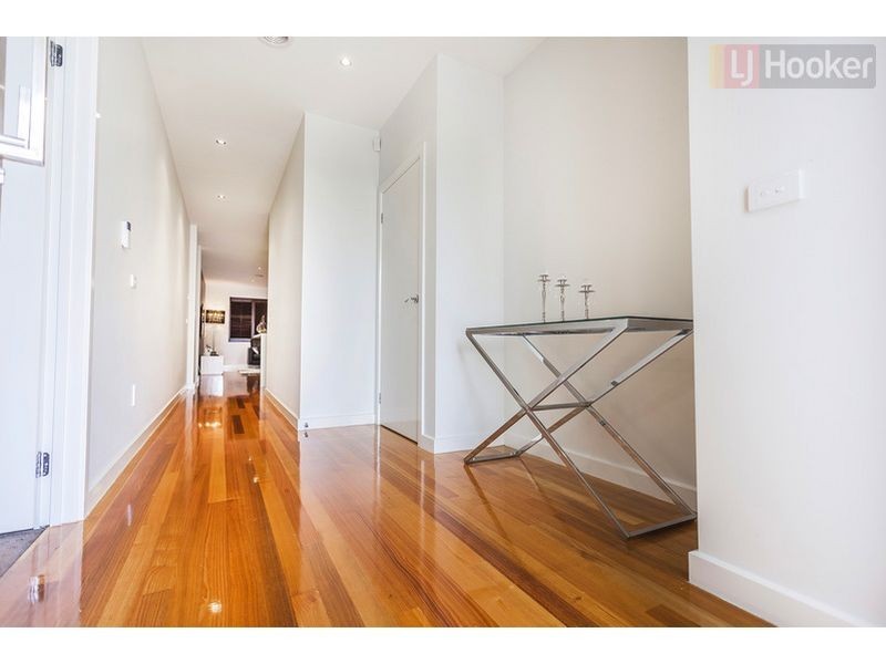 1 Wattletree Street, Craigieburn VIC 3064